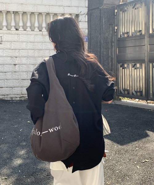 gossip!ロサンゼルス(ゴシップロサンゼルス)の「刺繍ストライプシャツ(シャツ/ブラウス・レディース・オフホワイト/ブラック・FREE)」の3枚目の写真