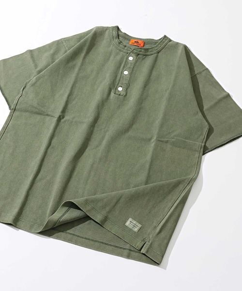KRIFF MAYER（クリフメイヤー）の「【綿100％】ヘビーウェイトピグメントヘンリーTシャツ（Tシャツ/カットソー・メンズ・ネイビー/グレー/オフホワイト/レッド/ブルーグリーン/カーキ/マスタード/チャコール・LARGE/X-LARGE/MEDIUM）」の5枚目の写真