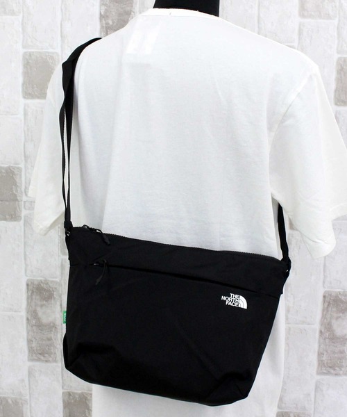 THE NORTH FACE（ザノースフェイス）の「クロスバッグ ショルダーバッグ SP CROSS BAG M ザ・ノースフェイス 韓国限定ライン（ショルダーバッグ・メンズ・ブラック・ONE）」の7枚目の写真