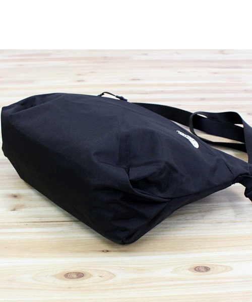 THE NORTH FACE（ザノースフェイス）の「クロスバッグ ショルダーバッグ SP CROSS BAG M ザ・ノースフェイス 韓国限定ライン（ショルダーバッグ・メンズ・ブラック・ONE）」の10枚目の写真