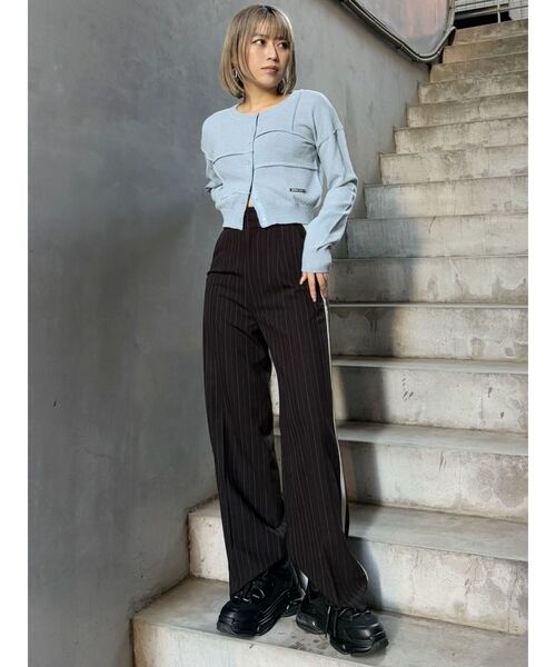 MURUA(ムルーア)の「パイピングラインパンツ(スラックス・レディース・ダークブラウン/ネイビー/グレー・1/2)」の21枚目の写真