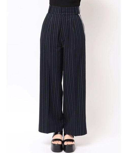 MURUA（ムルーア）の「パイピングラインパンツ（スラックス・レディース・ダークブラウン/ネイビー/グレー・1/2）」の6枚目の写真