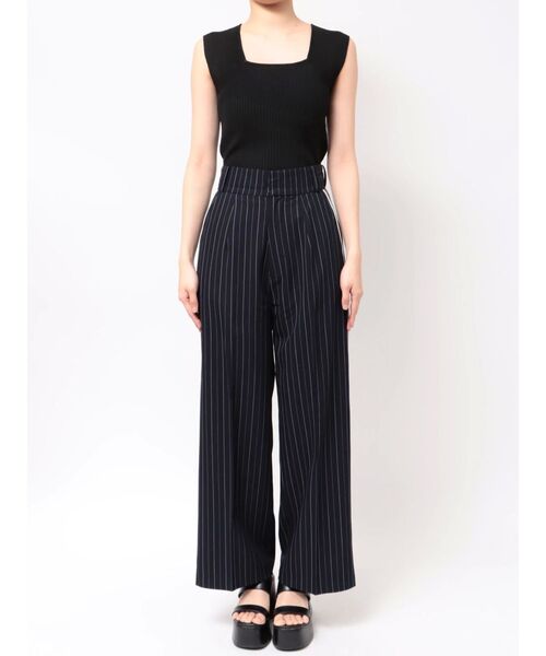 MURUA（ムルーア）の「パイピングラインパンツ（スラックス・レディース・ダークブラウン/ネイビー/グレー・1/2）」の15枚目の写真