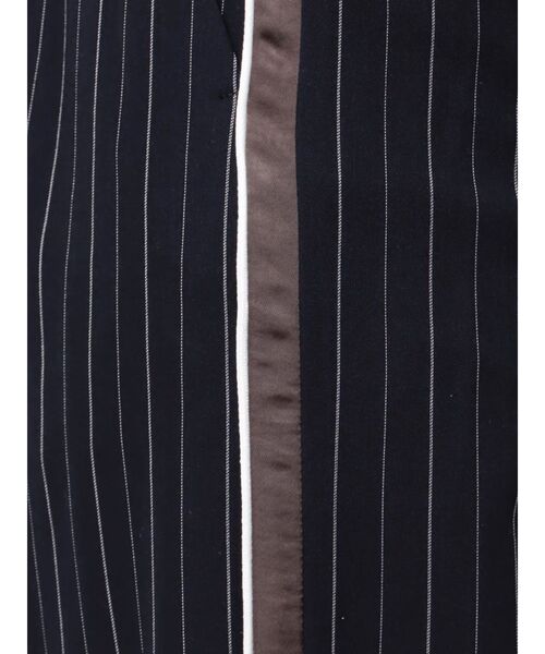 MURUA（ムルーア）の「パイピングラインパンツ（スラックス・レディース・ダークブラウン/ネイビー/グレー・1/2）」の18枚目の写真