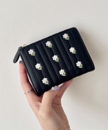 花モチーフの黒い二つ折り財布 CLATHAS クレイサス 二つ折り財布 折り財布 BOX型小銭入れ 本革