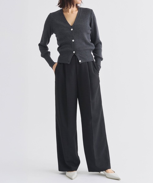 THE TOKYO(ザトウキョウ)の「《ZOZOTOWN限定》【Louren/ローレン】Vneck knit compact cardigan/Vネックニットコンパクトカーディガン/クロップドカーディガン(カーディガン/ボレロ・レディース・ブルー/チャコールグレー/ブラック・FREE)」の19枚目の写真