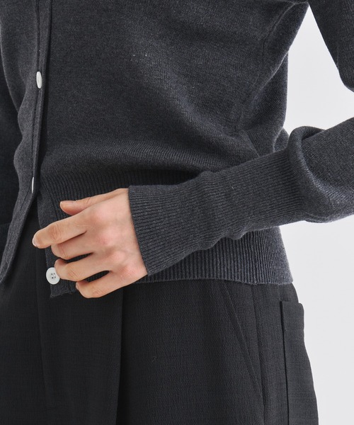 ZOZOTOWN限定》【Louren/ローレン】Vneck knit compact cardigan
