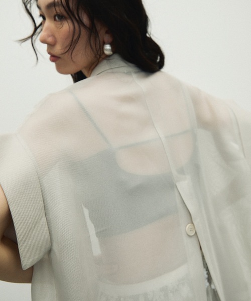 Lutim by u（ルチバイユー）の「Light mesh sheer  French sleeve jacket / 軽やかメッシュシアーフレンチスリーブジャケット（テーラードジャケット・レディース・ブラック/グレイッシュベージュ・FREE）」の22枚目の写真