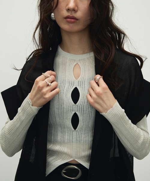 Lutim by u（ルチバイユー）の「Light mesh sheer  French sleeve jacket / 軽やかメッシュシアーフレンチスリーブジャケット（テーラードジャケット・レディース・ブラック/グレイッシュベージュ・FREE）」の11枚目の写真