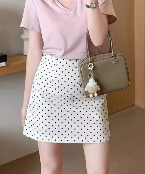 paravion（パラビオン）の「ドット台形スカート（スカート・レディース・ホワイト/ブラック・SMALL/MEDIUM）」の2枚目の写真