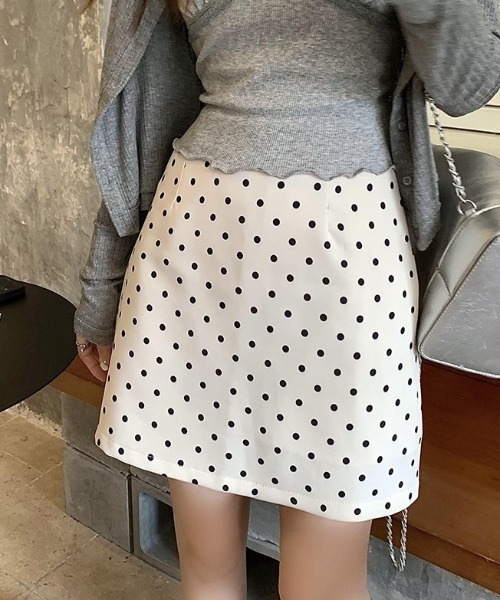 paravion（パラビオン）の「ドット台形スカート（スカート・レディース・ホワイト/ブラック・SMALL/MEDIUM）」の5枚目の写真