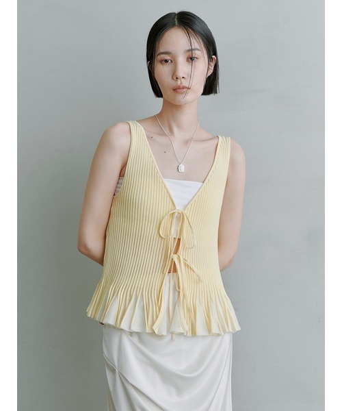 MIESROHE（ミースロエ）の「2WAYｼｱｰｽﾄﾗｲﾌﾟﾍﾟﾌﾟﾗﾑﾄｯﾌﾟｽ（ベスト