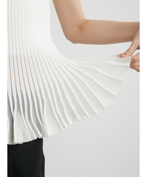 MIESROHE(ミースロエ)の「2WAYシアーストライプペプラムトップス(ベスト・レディース・ブラック/レッド/ホワイト/イエロー・FREE)」の19枚目の写真