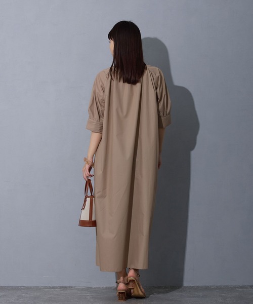 NICOLE white（ニコルホワイト）の「スキッパーワンピース（ワンピース・レディース・ネイビー/ベージュ/チャコール・FREE）」の4枚目の写真