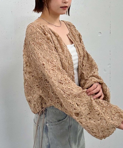 archives（アルシーヴ）の「コード刺繍レースブラウス（シャツ/ブラウス・レディース・オフホワイト/ブラック/ベージュ・MEDIUM）」の19枚目の写真