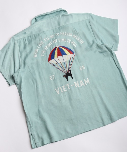 HOUSTON（ヒューストン）の「HOUSTON 和柄刺繍 半袖 スーベニアシャツ (ドラゴン・ベトナム猫・JAPAN) レディース（シャツ/ブラウス・レディース・アイボリー/ブルー/ピンク/ライトイエロー/ピンク系その他/グリーン系その他/レッド/ミント/ネイビー・0/1）」の2枚目の写真