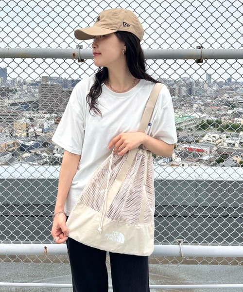 THE NORTH FACE（ザノースフェイス）の「国内未発売 THE NORTH FACE(ザ・ノースフェイス)/A4対応 大容量 メッシュ トート ショルダーバッグ/LINDEN MESH SHOULDER BAG（トートバッグ・レディース・ブラック/クリーム/ライム/ピンク・FREE）」の14枚目の写真