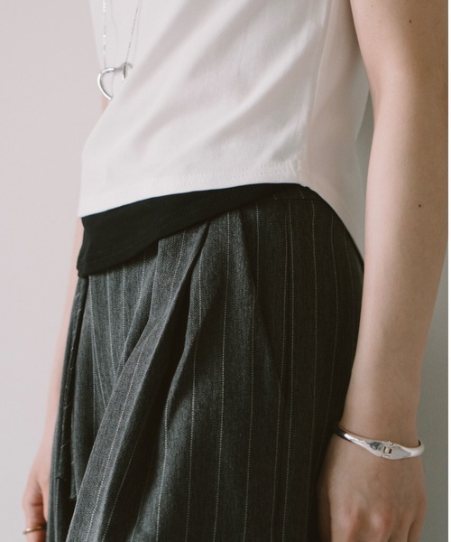 DRWCYS（ドロシーズ）の「ピンストライプワイドスラックス（スラックス・レディース・グレー/チャコールグレー・SMALL/MEDIUM）」の8枚目の写真