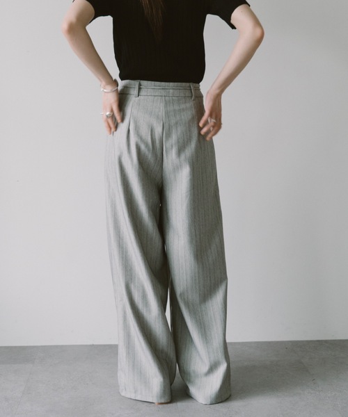 DRWCYS（ドロシーズ）の「ピンストライプワイドスラックス（スラックス・レディース・グレー/チャコールグレー・SMALL/MEDIUM）」の20枚目の写真