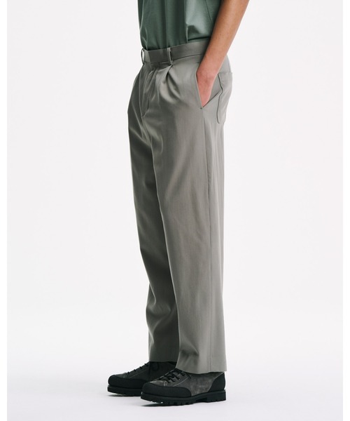 SOPHNET.(ソフネット)の「WASHER WOOL RELAX-FIT TUCK SLACKS(スラックス・メンズ・カーキ/ブラック・3/2/1/4)」の3枚目の写真