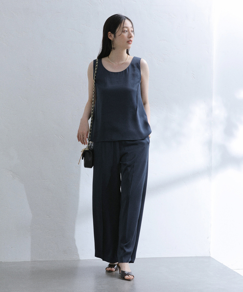 La TOTALITE（ラトータリテ）の「【洗える】ヴィンテージサテンイージーパンツ（スラックス・レディース・ネイビー/ブラウン・36/38）」の9枚目の写真