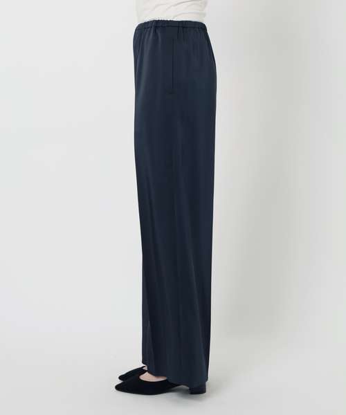 La TOTALITE（ラトータリテ）の「【洗える】ヴィンテージサテンイージーパンツ（スラックス・レディース・ネイビー/ブラウン・36/38）」の19枚目の写真