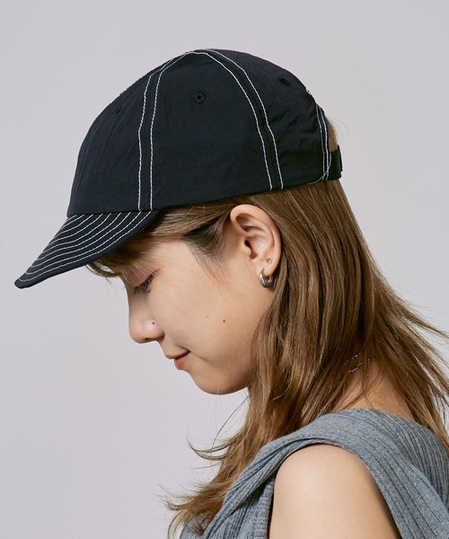 c/est(シーエ)の「c/est/シーエ CHRISTY キャップ 夏物 夏服(キャップ・レディース・ブラック/オフホワイト・FREE)」の5枚目の写真