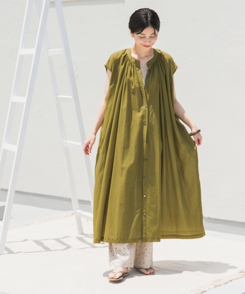 URBAN RESEARCH DOORS（アーバンリサーチドアーズ）の「コットンボイルギャザーフレンチワンピース（ワンピース・レディース・ロイヤルブルー/グリーン系その他/ネイビー/ベージュ系その他・MEDIUM）」の14枚目の写真