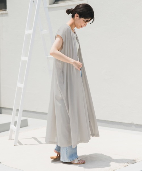 URBAN RESEARCH DOORS（アーバンリサーチドアーズ）の「コットンボイルギャザーフレンチワンピース（ワンピース・レディース・ロイヤルブルー/グリーン系その他/ネイビー/ベージュ系その他・MEDIUM）」の22枚目の写真