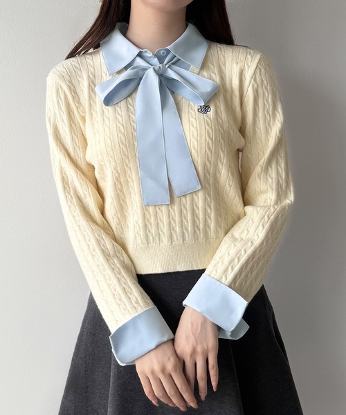 mipiarl(ミピアール)の「【リボン取り外し可能】シャツドッキングケーブルショートニット(ニット/セーター・レディース・アイボリー/ブラック/チャコール/ネイビー/ブラウン・LARGE/MEDIUM)」の11枚目の写真