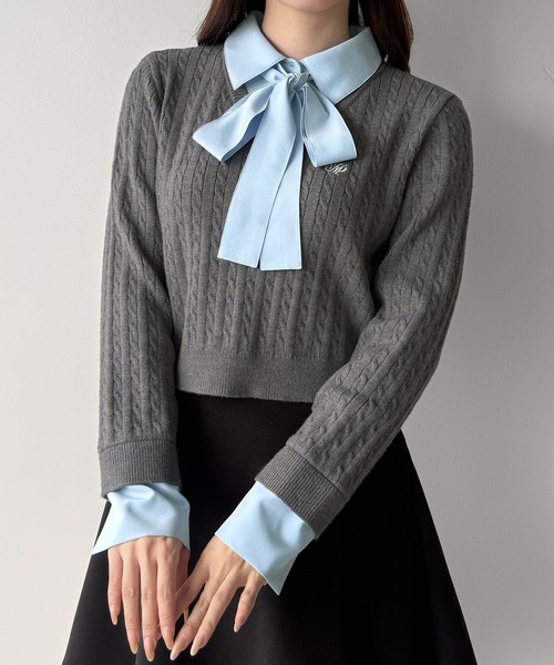 mipiarl(ミピアール)の「【リボン取り外し可能】シャツドッキングケーブルショートニット(ニット/セーター・レディース・アイボリー/ブラック/チャコール/ネイビー/ブラウン・LARGE/MEDIUM)」の17枚目の写真