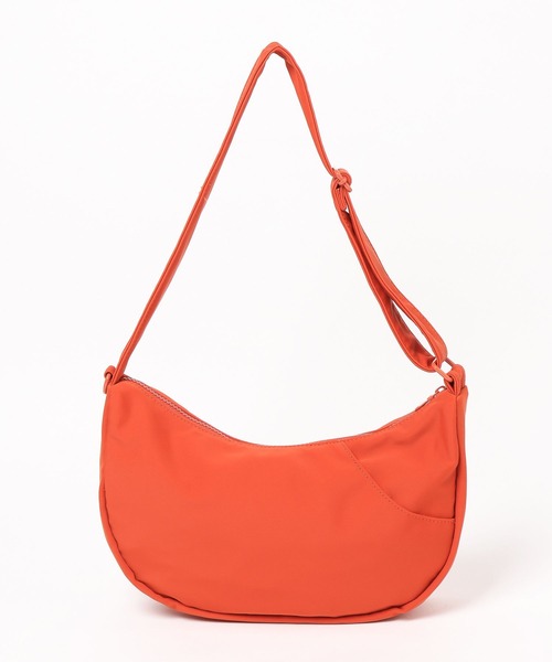 LEPSIM(レプシィム)の「撥水ソフトショルダー 573121(ショルダーバッグ・レディース・ブラック/グリーン/オレンジ・ONE SIZE)」の11枚目の写真