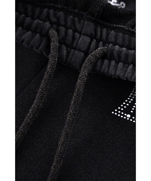 UNKNOWN LONDON（アンノウン・ロンドン）の「ショーツ｜Outline Cross Rhinestone Baggy Sweat Shorts｜Unknown London（デニムパンツ・メンズ・レッド/ブラック/ベージュ・SMALL/X-LARGE/LARGE/MEDIUM）」の9枚目の写真