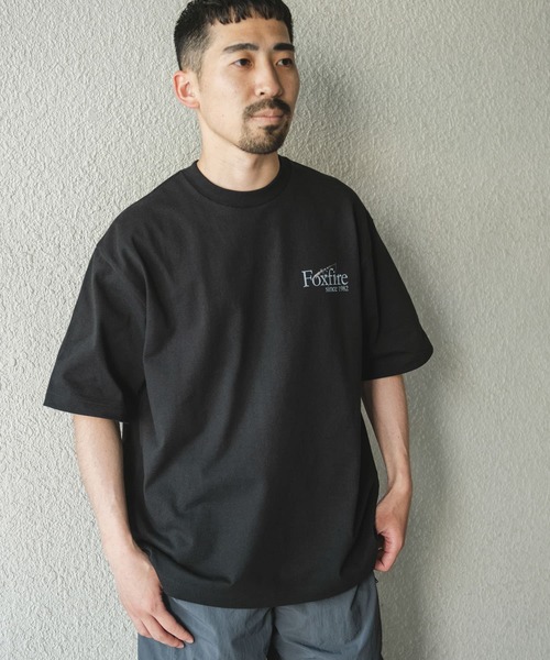 Foxfire(フォックスファイヤー)の「『別注』Foxfire×DOORS 釣り竿プリントTシャツ(Tシャツ/カットソー・メンズ・ブラック/ホワイト・MEDIUM/LARGE)」の4枚目の写真