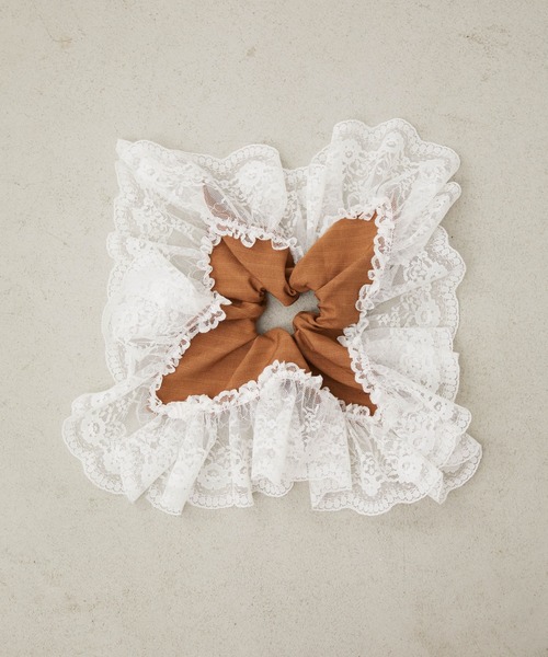 Big lace stripe chouchou（シュシュ）｜Carmelo（カーメロ）の