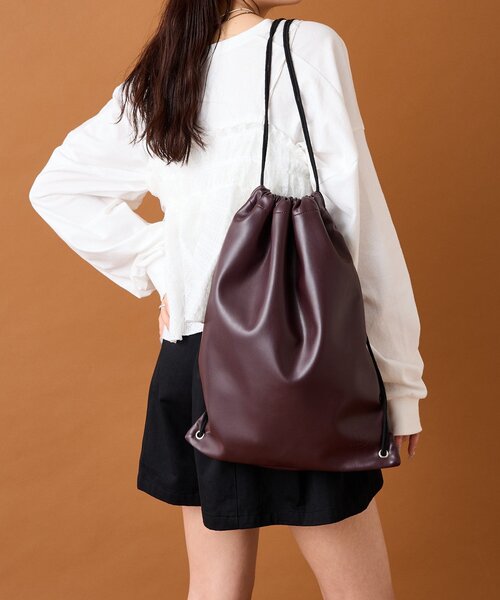 mystic（ミスティック）の「フェイクレザーナップサック（バックパック/リュック・レディース・ブラウン/ブラック・ONE SIZE）」の2枚目の写真