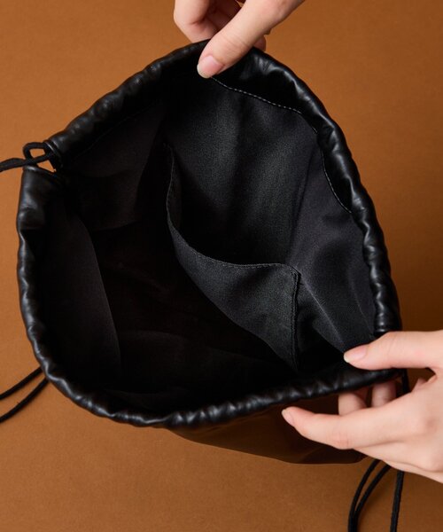 mystic（ミスティック）の「フェイクレザーナップサック（バックパック/リュック・レディース・ブラウン/ブラック・ONE SIZE）」の8枚目の写真