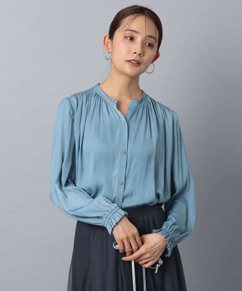 MK MICHEL KLEIN(エムケーミッシェルクラン)の「起毛サテン スキッパーデザインブラウス/洗える(シャツ/ブラウス・レディース・ライトブルー/ライトグレー/ネイビー・38)」の12枚目の写真