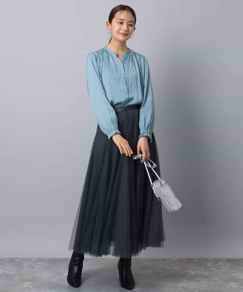 MK MICHEL KLEIN(エムケーミッシェルクラン)の「起毛サテン スキッパーデザインブラウス/洗える(シャツ/ブラウス・レディース・ライトブルー/ライトグレー/ネイビー・38)」の16枚目の写真