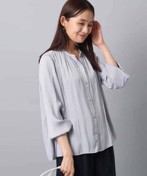 MK MICHEL KLEIN(エムケーミッシェルクラン)の「起毛サテン スキッパーデザインブラウス/洗える(シャツ/ブラウス・レディース・ライトブルー/ライトグレー/ネイビー・38)」の17枚目の写真