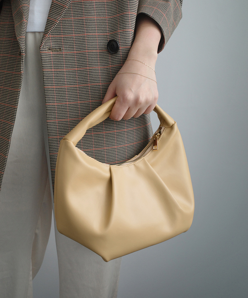 SLOBE IENA（スローブイエナ）の「SLOBE タックラウンドバッグ（ハンドバッグ・レディース・カーキ/イエロー・FREE）」の7枚目の写真