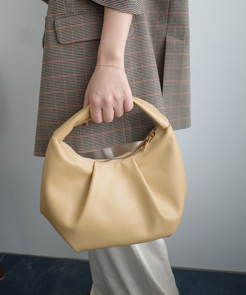 SLOBE IENA（スローブイエナ）の「SLOBE タックラウンドバッグ（ハンドバッグ・レディース・カーキ/イエロー・FREE）」の8枚目の写真