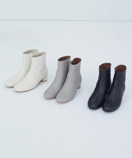 ADIEU TRISTESSE（アデュートリステス）の「ショートブーツ（ブーツ・レディース・アイボリー/グレイッシュベージュ/ブラック・L/M/S）」の4枚目の写真