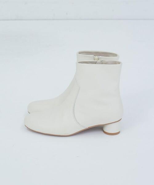 ADIEU TRISTESSE（アデュートリステス）の「ショートブーツ（ブーツ・レディース・アイボリー/グレイッシュベージュ/ブラック・L/M/S）」の11枚目の写真