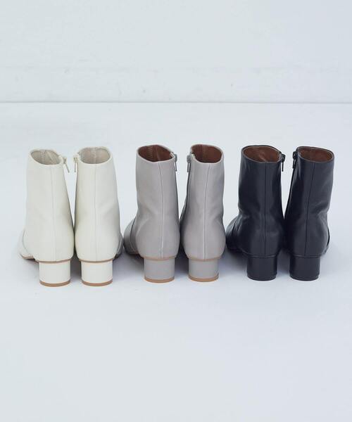 ADIEU TRISTESSE（アデュートリステス）の「ショートブーツ（ブーツ・レディース・アイボリー/グレイッシュベージュ/ブラック・L/M/S）」の14枚目の写真