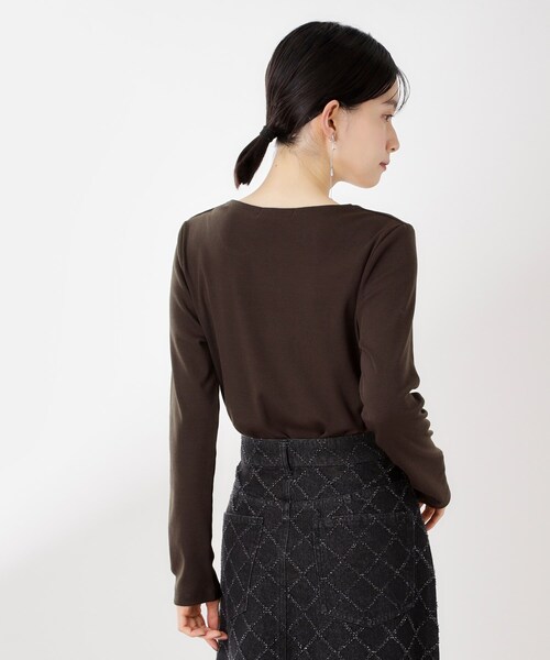 THE SHOP TK (ザ ショップ ティーケー )の「スクエアネックカットソー【洗濯機OK】(Tシャツ/カットソー・レディース・アイボリー/ブラック/ダークブラウン・12/13)」の13枚目の写真