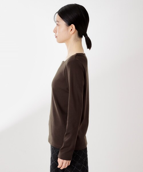 THE SHOP TK (ザ ショップ ティーケー )の「スクエアネックカットソー【洗濯機OK】(Tシャツ/カットソー・レディース・アイボリー/ブラック/ダークブラウン・12/13)」の17枚目の写真