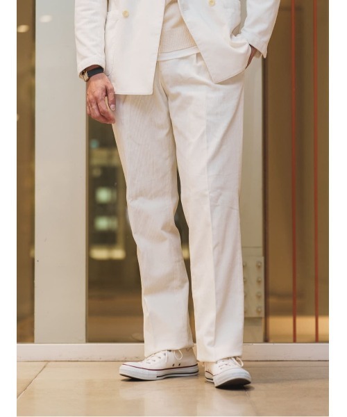 GOOVI(グービ)の「GOOVI ツータックストレートパンツ ハイカウントコーデュロイ(スラックス・メンズ・ホワイト系・1/2/3)」の13枚目の写真
