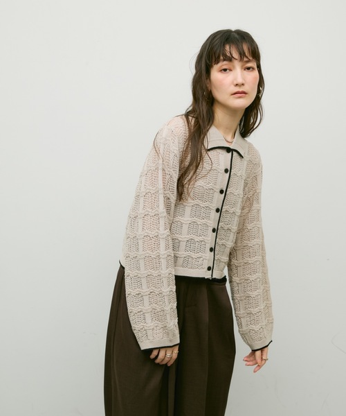 Lutim by u(ルチバイユー)の「Lace panel polo cardigan / レースパネルポロカーディガン(カーディガン/ボレロ・レディース・ブラック/グレイッシュベージュ/ナチュラル・FREE)」の5枚目の写真