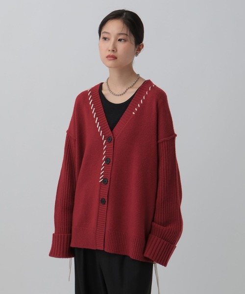 LEPSIM（レプシィム）の「5ゲージハンドステッチVカーディガン　595543（カーディガン/ボレロ・レディース・ブラック/オフホワイト/グレー/レッド・FREE）」の4枚目の写真